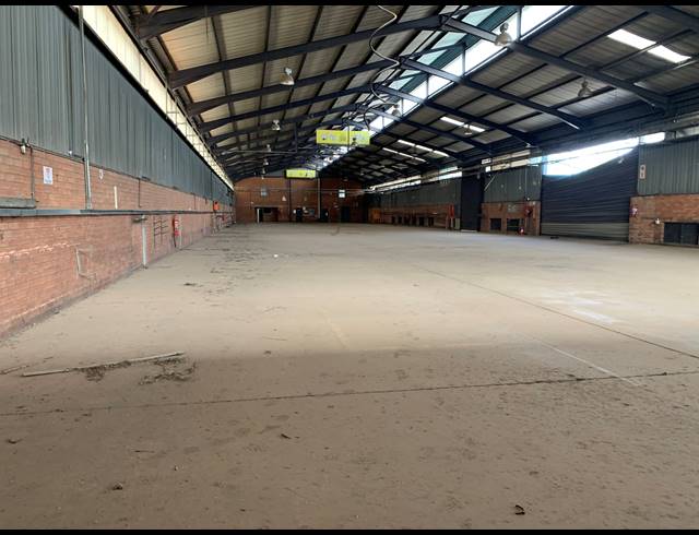 2,990M² WAREHOUSE TO LET IN KYA SANDS